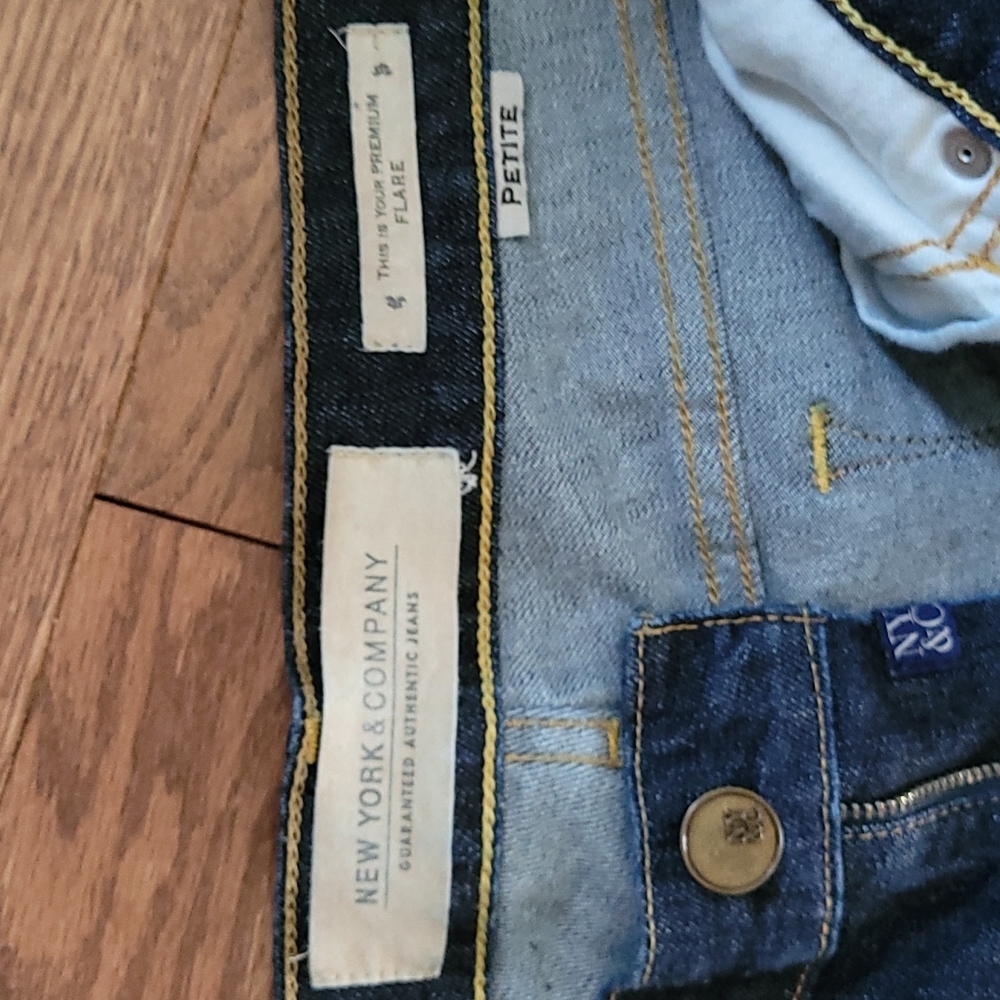 New York & Company size 16 Petit - Picture 2 of 4